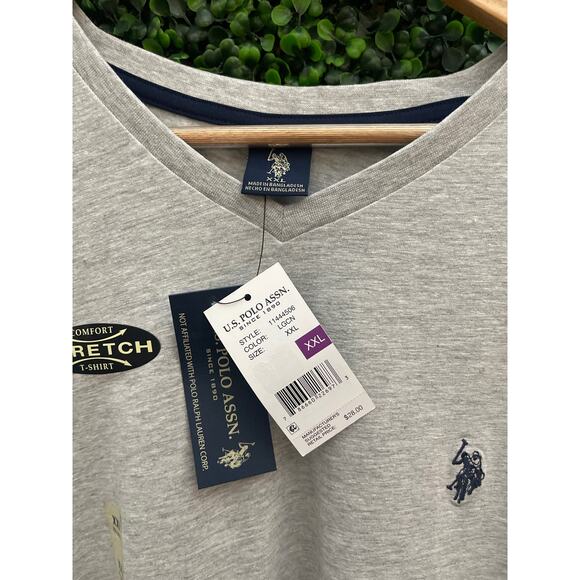 NWT U.S. Polo Assn. Men’s 2XL Gray Stretch T Shirt - Picture 4 of 5